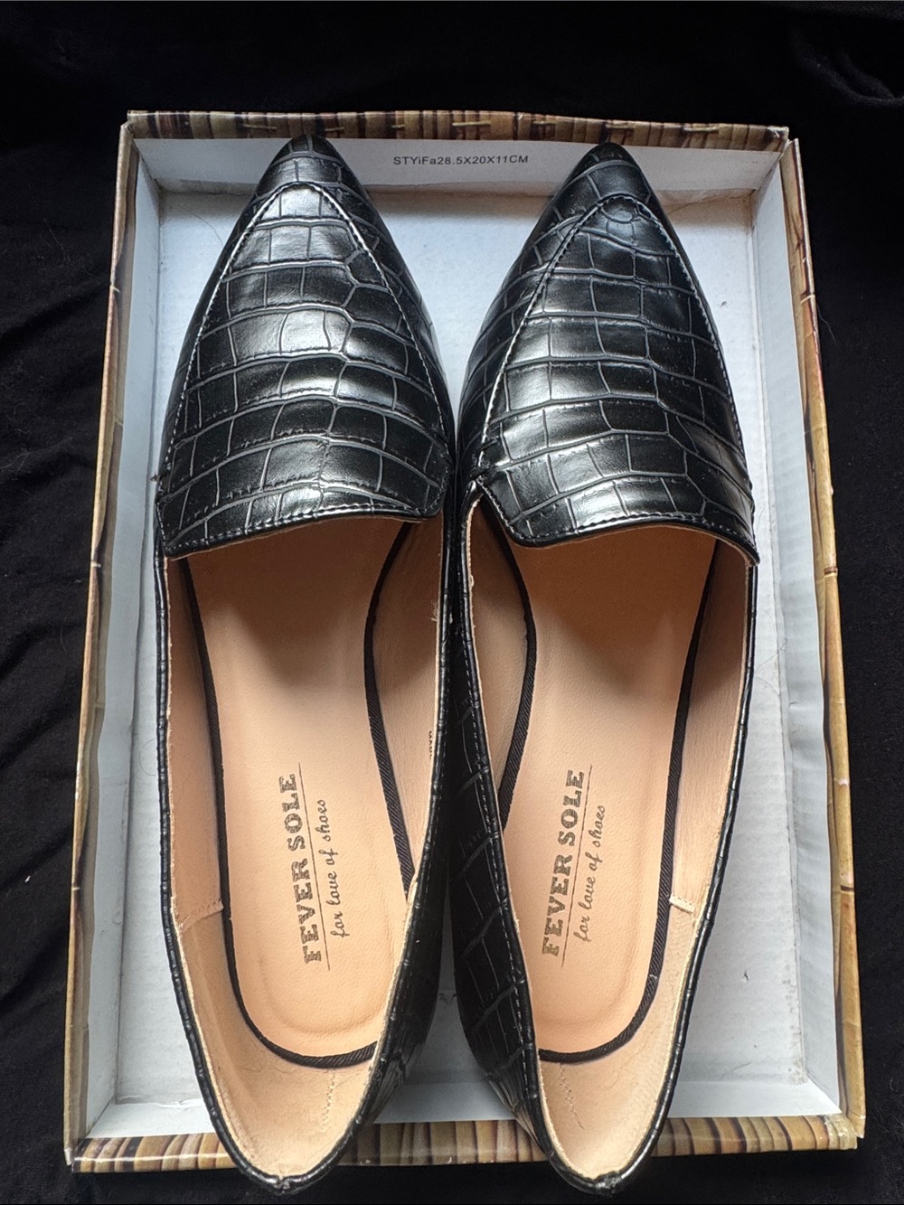 Fever Sole Men’s Black Croc-Embossed Slip-On Loafers
